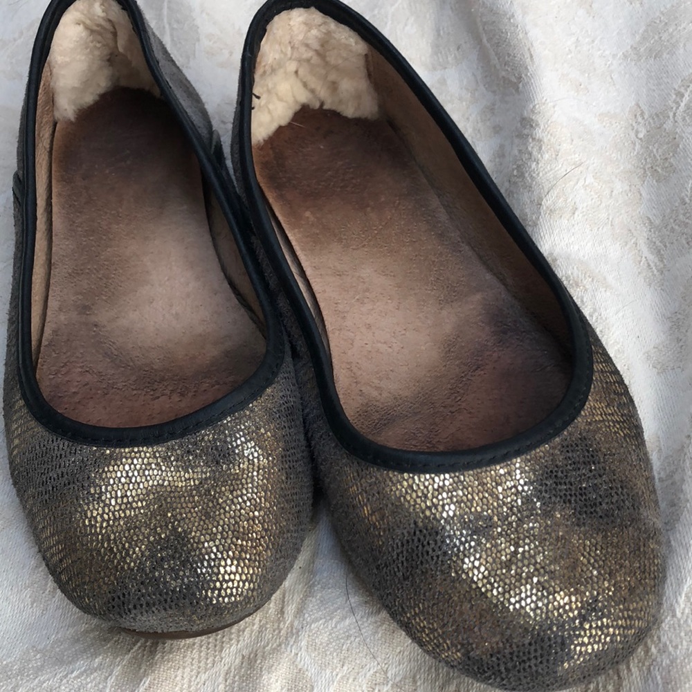 UGG - Picture 5 of 6